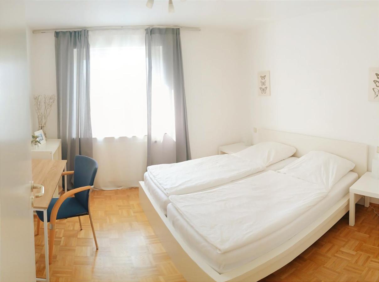 Sonniges 2-Zimmer-Gartenapartment Бітігайм-Біссінген Екстер'єр фото